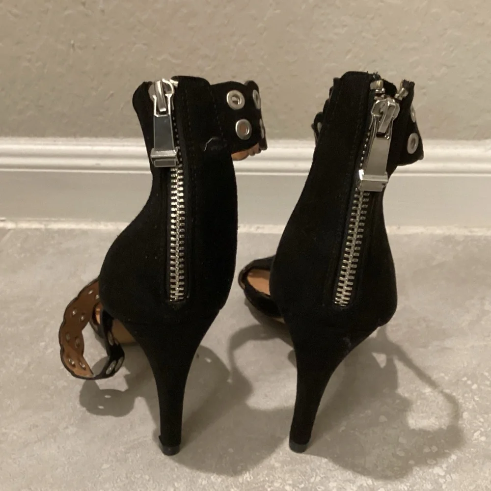 Report 'Apollo' Black & Silver, Ankle Strap Heels